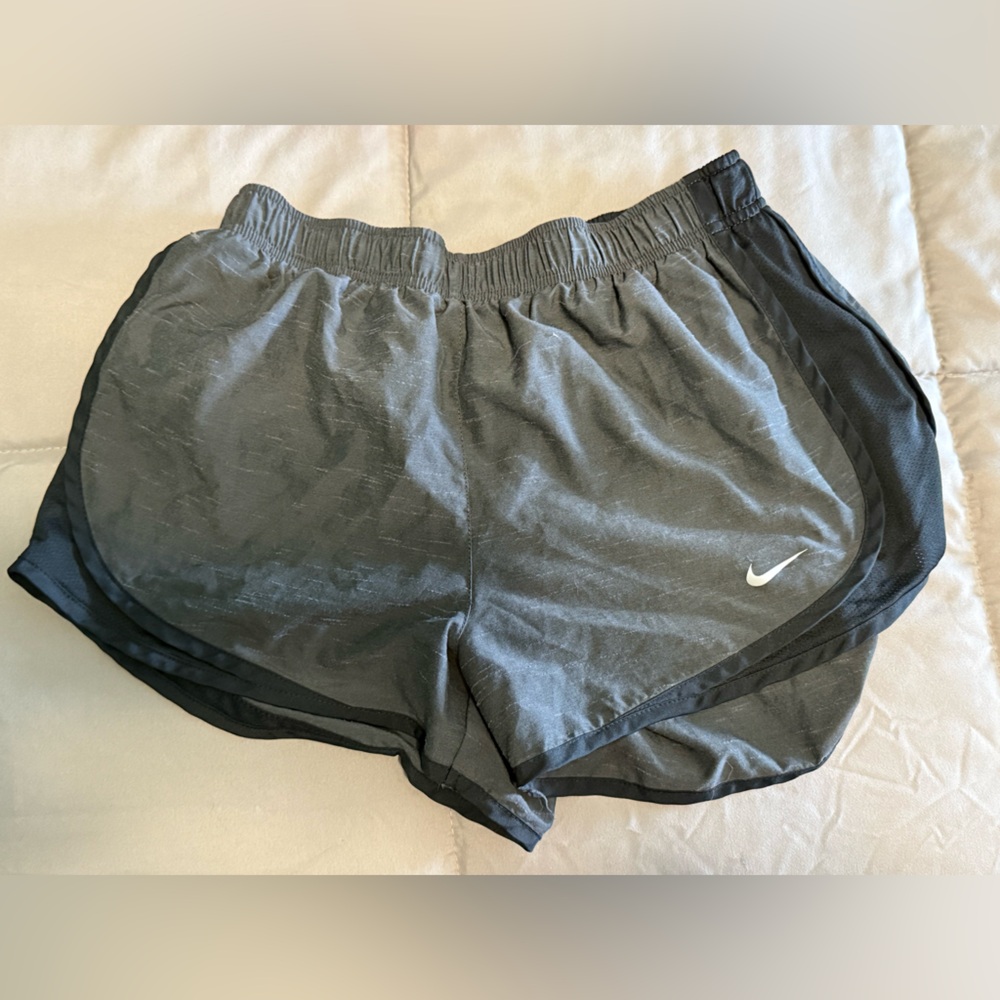 Nike Women Run Shorts